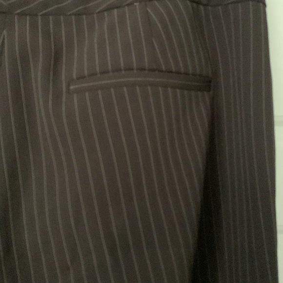 Tahari Size 6 Brown Pin Striped Dress Pants - Picture 3 of 8